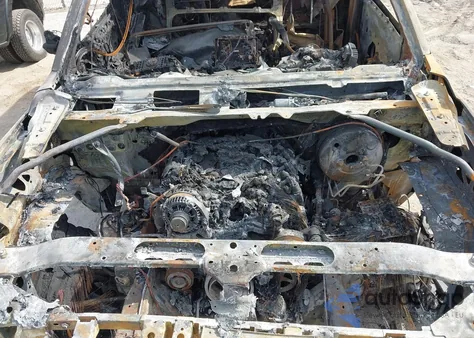 2015 GMC Yukon Xl 1500 Denali z USA, uszkodzony, nr VIN 1GKS2JKJ6FR182648